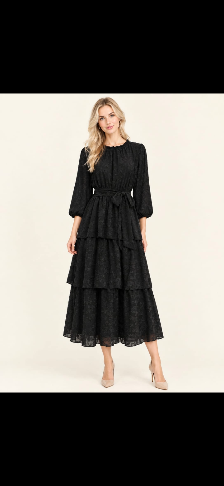 Liza Lou’s Black Lace Elegant Dress