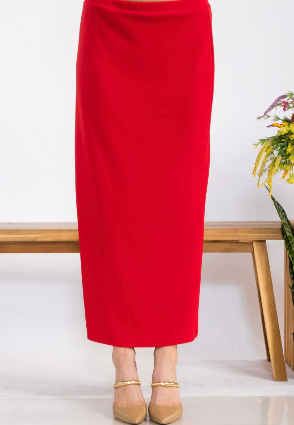 Long Liverpool Skirt in Red, side view