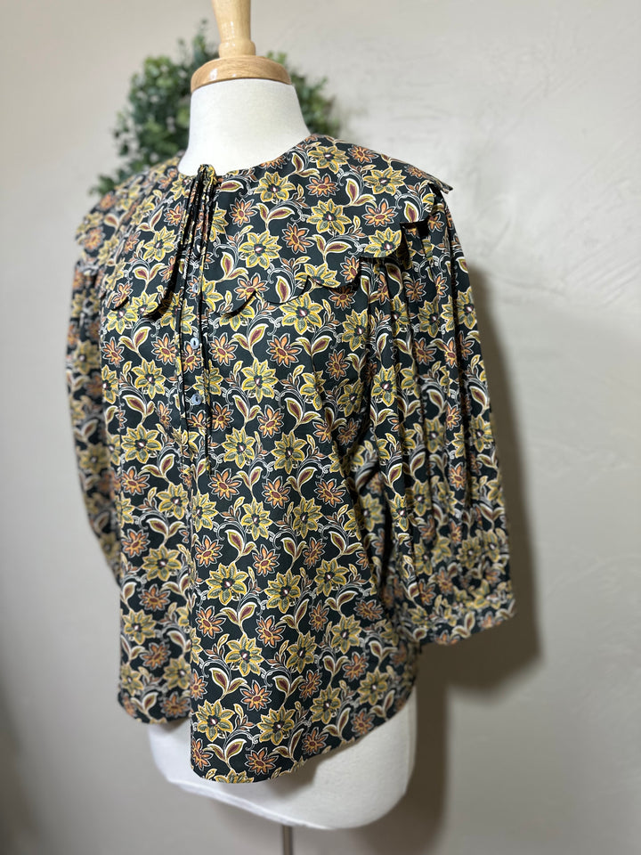 Liza Lou’s Black Paisley Peter Pan Collar Blouse Top
