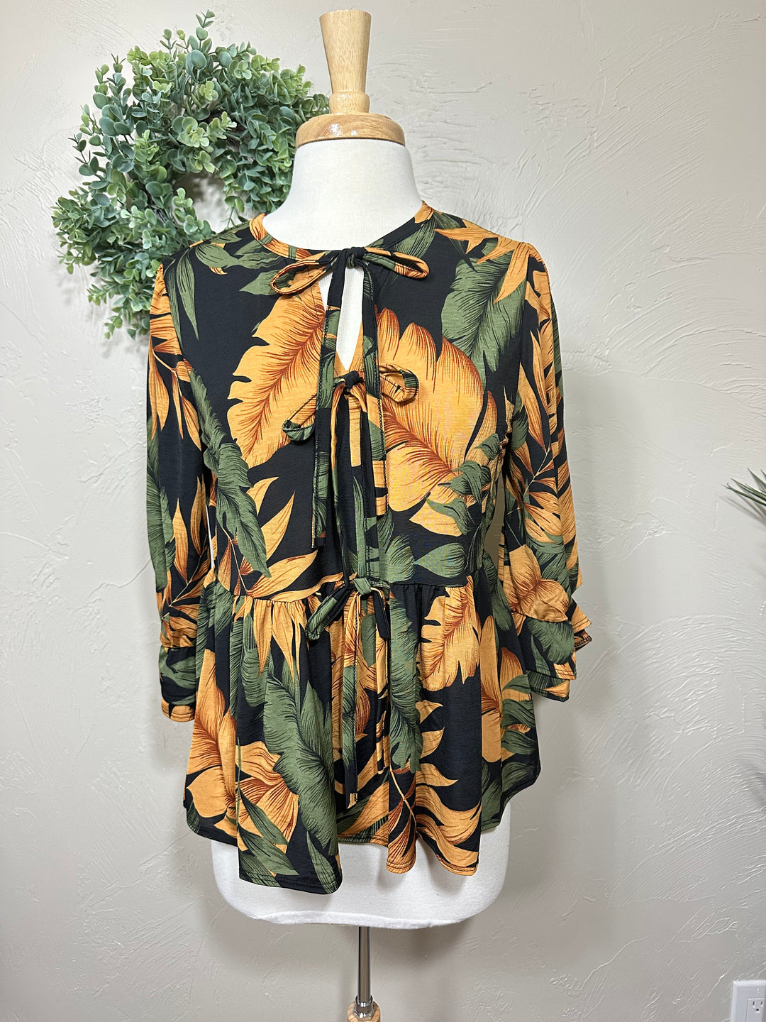 Liza Lou's Green Mustard Leaf Bow Front Top