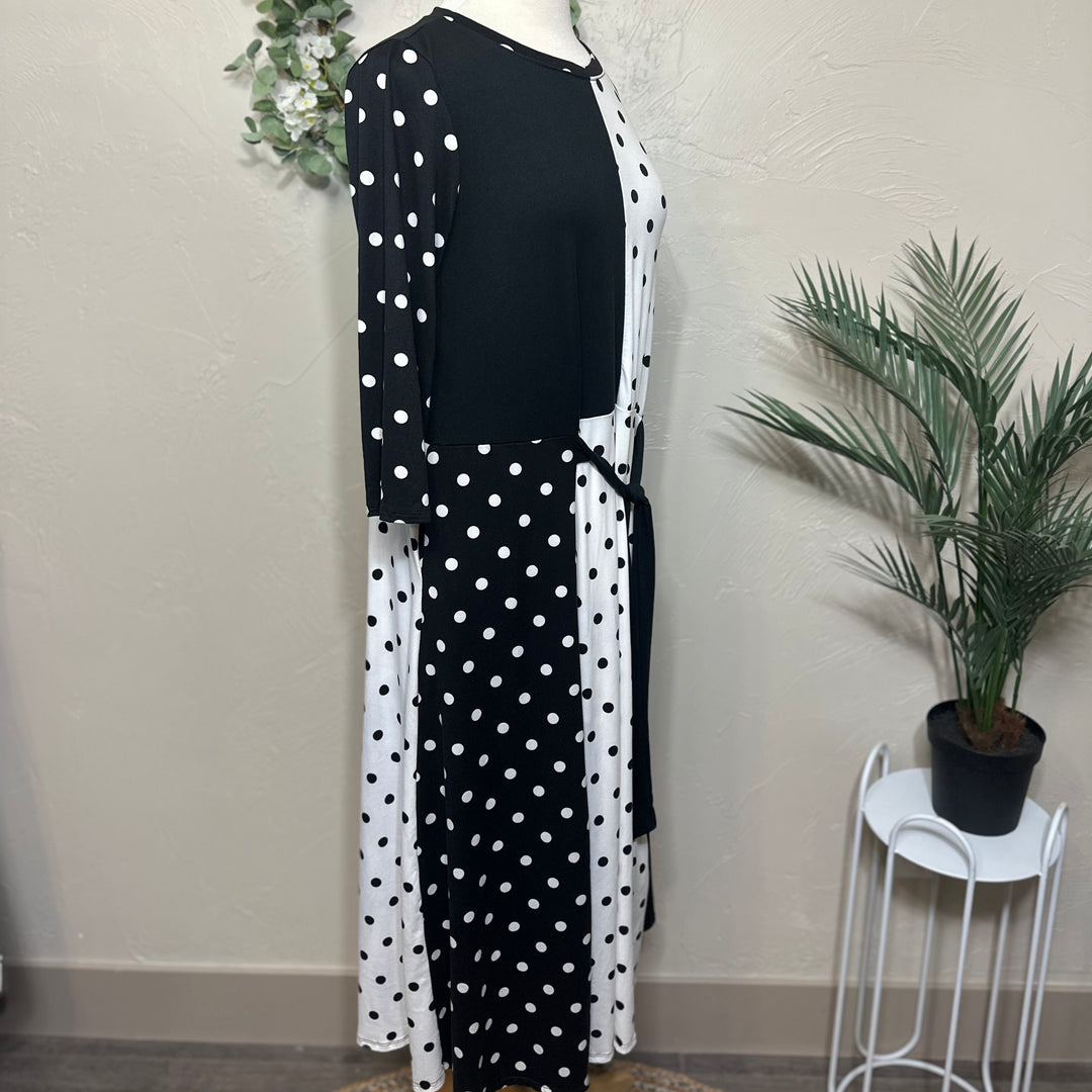 Liza Lou’s Black Polka Dot Contrast Dress