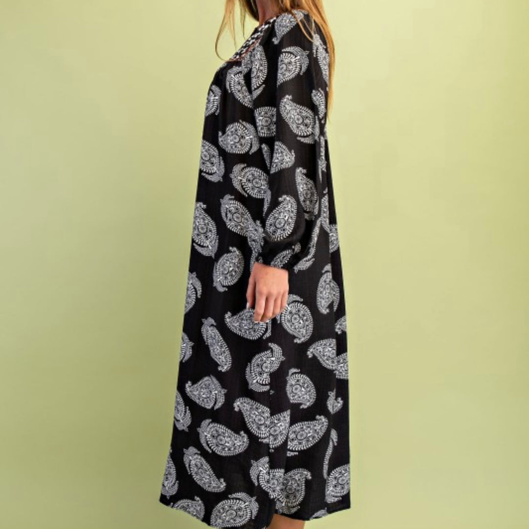 Liza Lou’s Black Paisley with Contrast Collar Dress