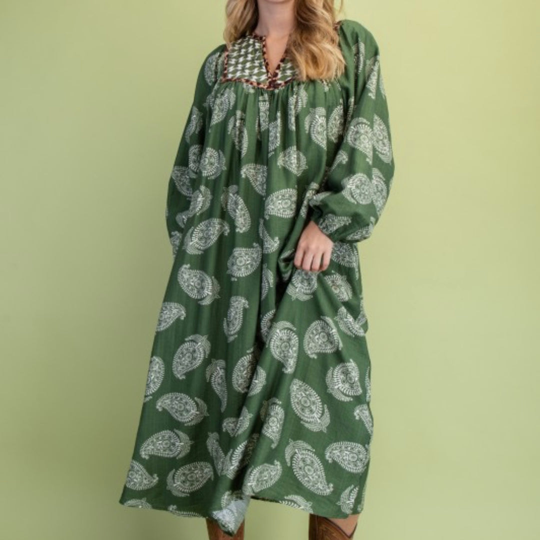 Liza Lou’s Green Paisley with Contrast Collar Dress