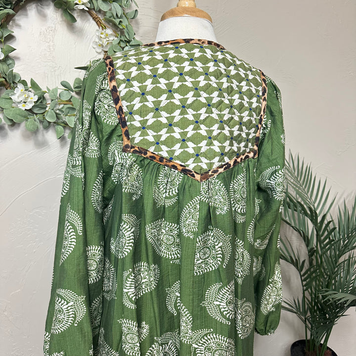 Liza Lou’s Green Paisley with Contrast Collar Dress