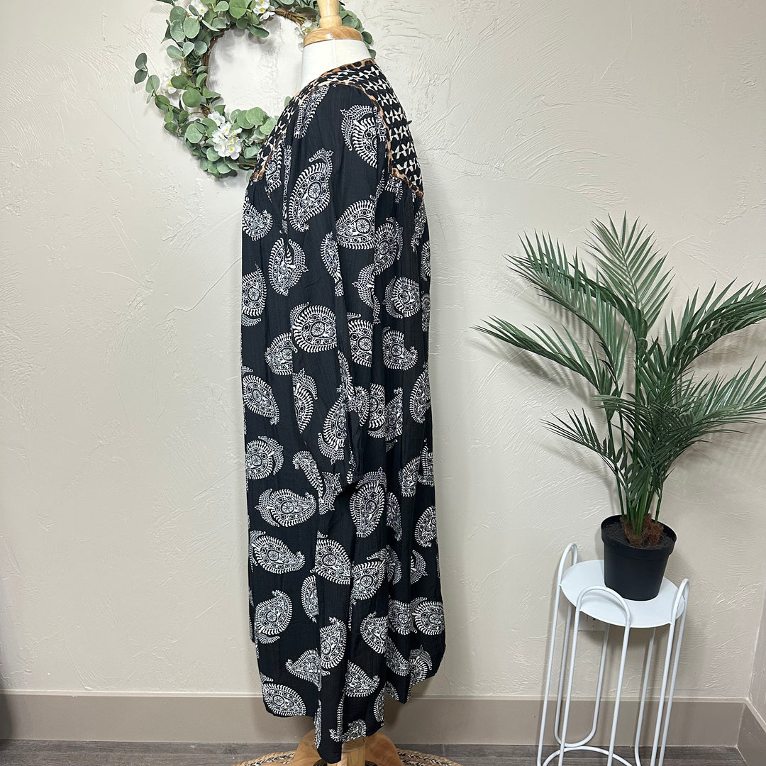 Liza Lou’s Black Paisley with Contrast Collar Dress