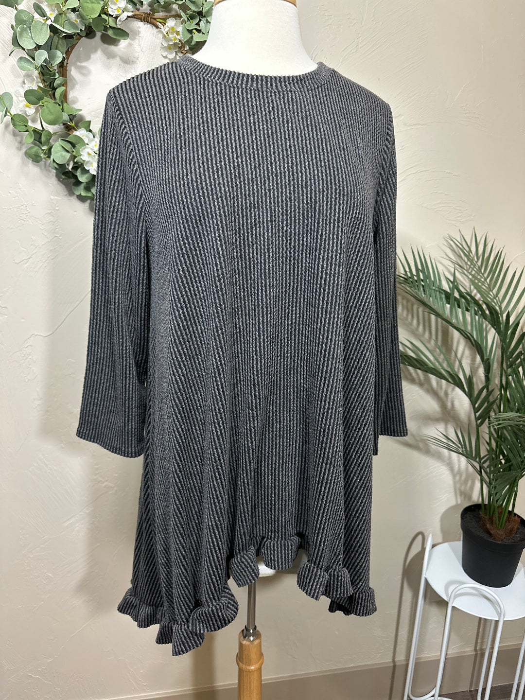 Liza Lou's Ribbed Textured Black/Gray, Burgundy/Wine, Hunter Green Modest Tunic Top