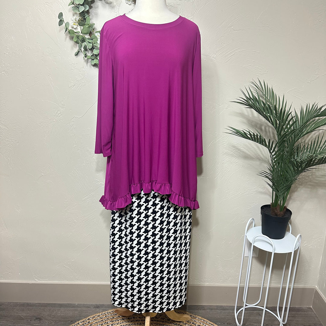 Liza Lou’s Houndstooth Modest Midi Skirt With Elastic Waist 32"-33"