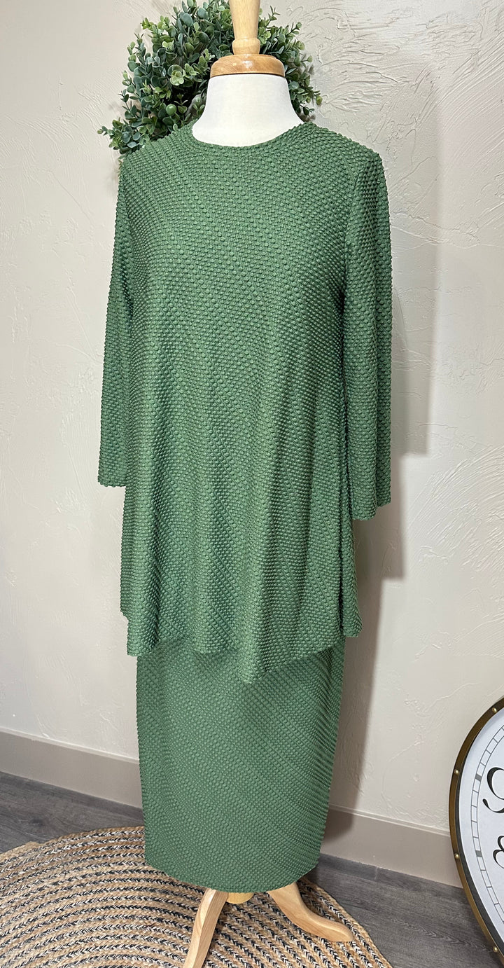 Liza Lou's Swiss Dot Green Tunic Top