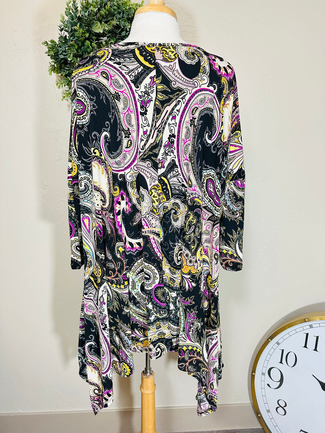 Liza Lou’s Paisley Side Drape Top 3X 4X 5X