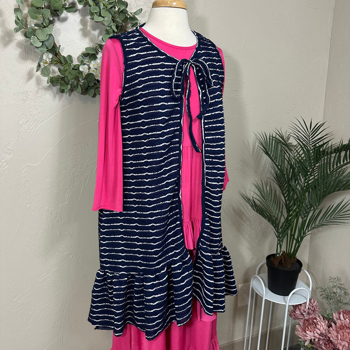 Liza Lou's Ladies Black or Navy Textured High Low Modest Ruffled Vest