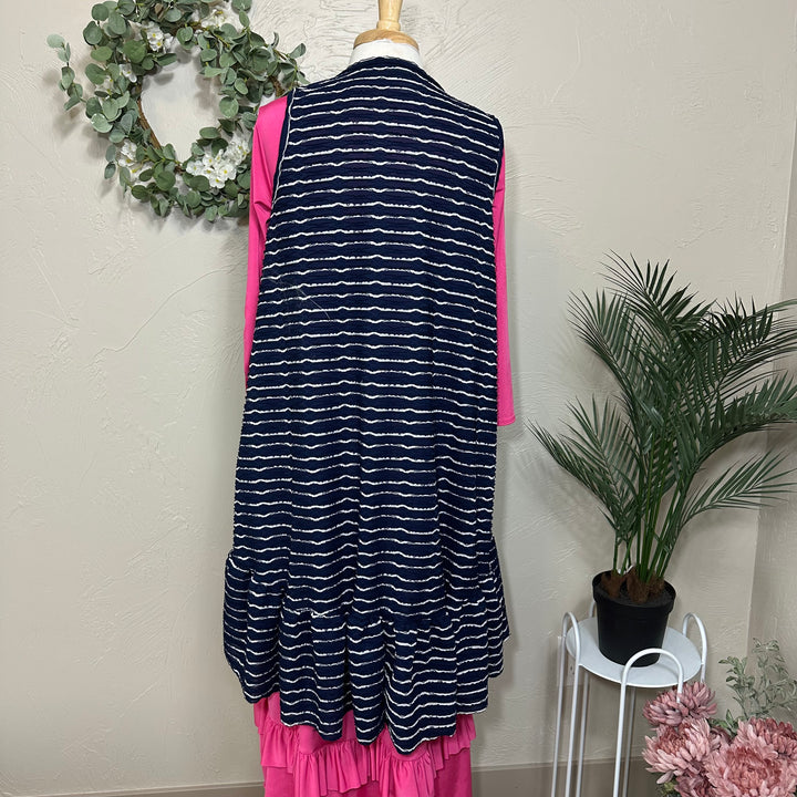 Liza Lou's Ladies Black or Navy Textured High Low Modest Ruffled Vest
