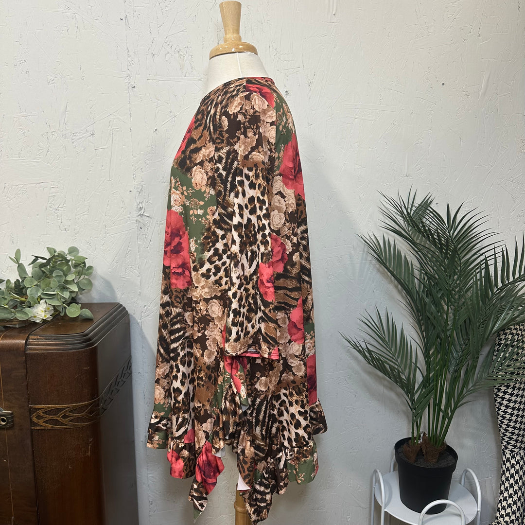 Liza Lou’s Classy Estella Mixed Floral and Animal Print Floral Tunic
