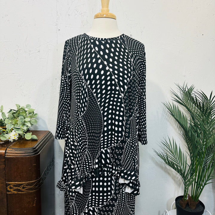 Liza Lou’s Ladies Black & White Swirling Dot Print Tunic Top