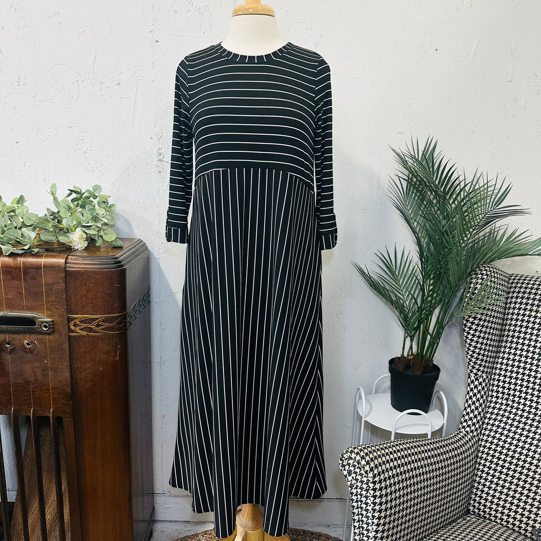 Liza's Comfortable Long Modest Black White Striped Dress