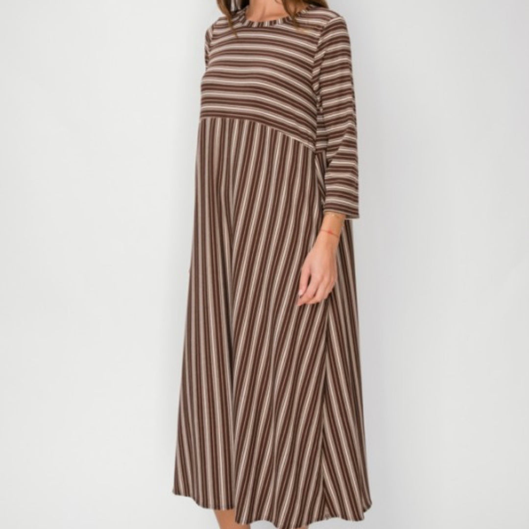 Liza's Comfortable Long Modest Brown & Cream Dress