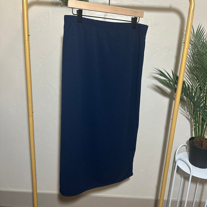 Liza Lou's Juliette Midi Skirt With Elastic Waist