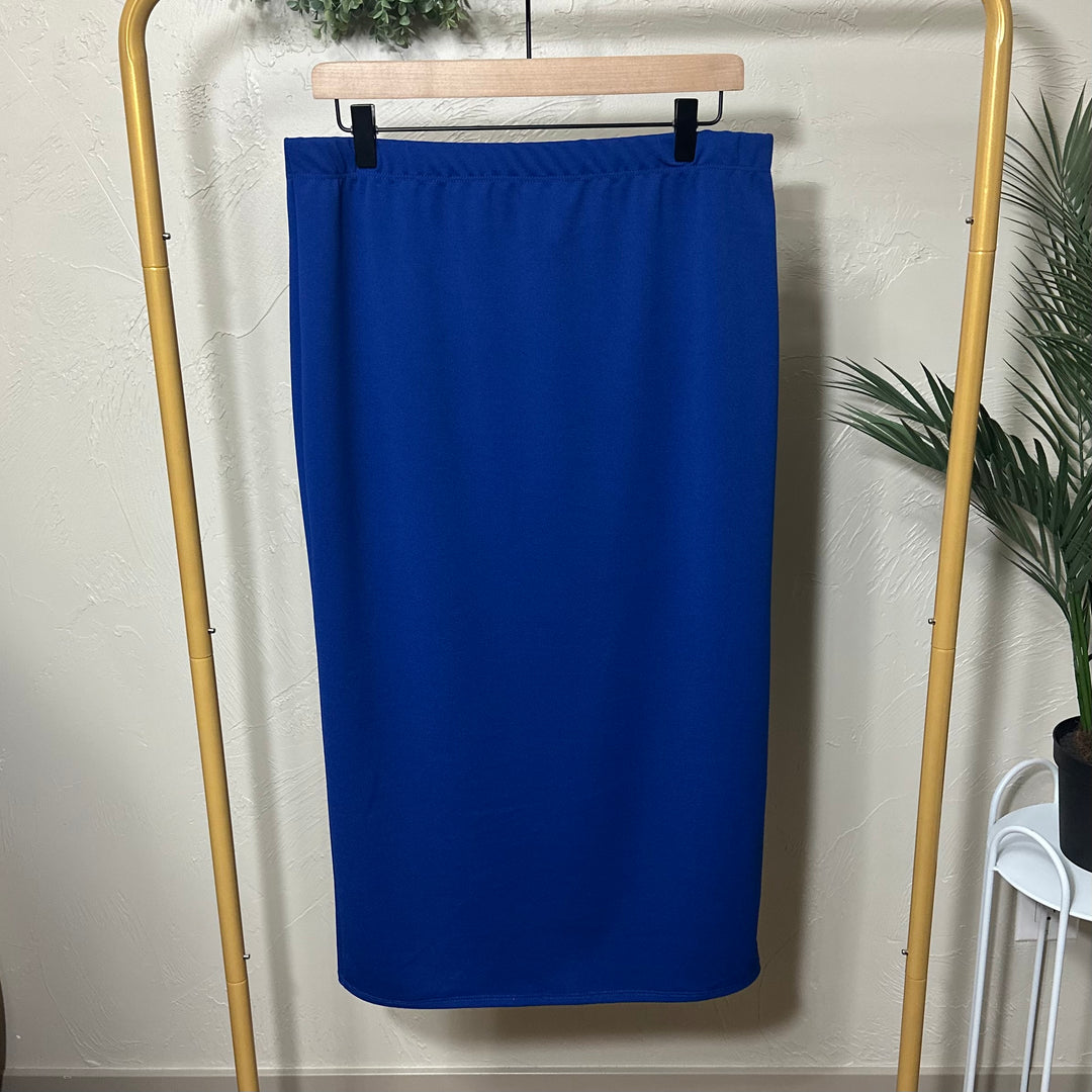 Liza Lou's Juliette Midi Skirt With Elastic Waist