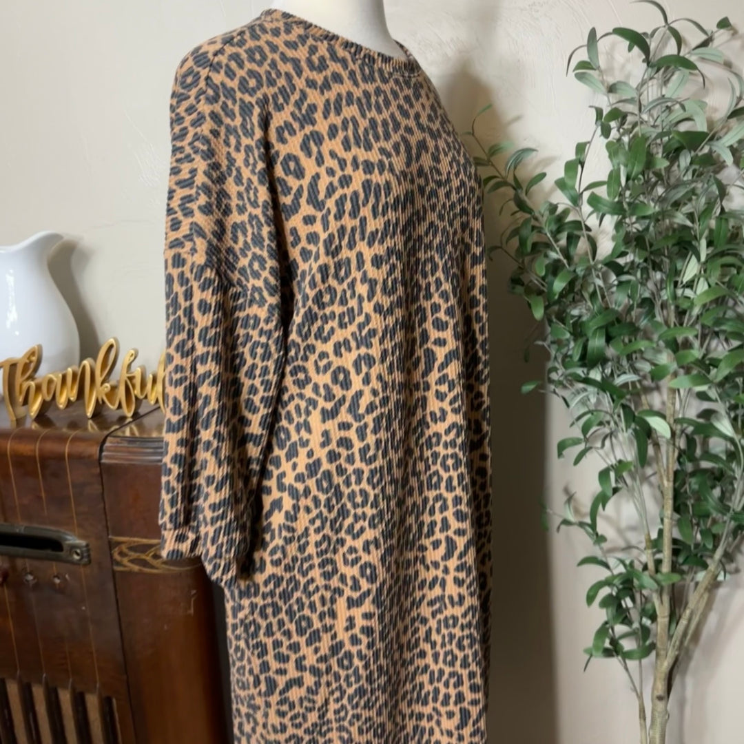 Hazel Ribbed Leopard Maxi Dress, dropped shoulders, three-quarter view