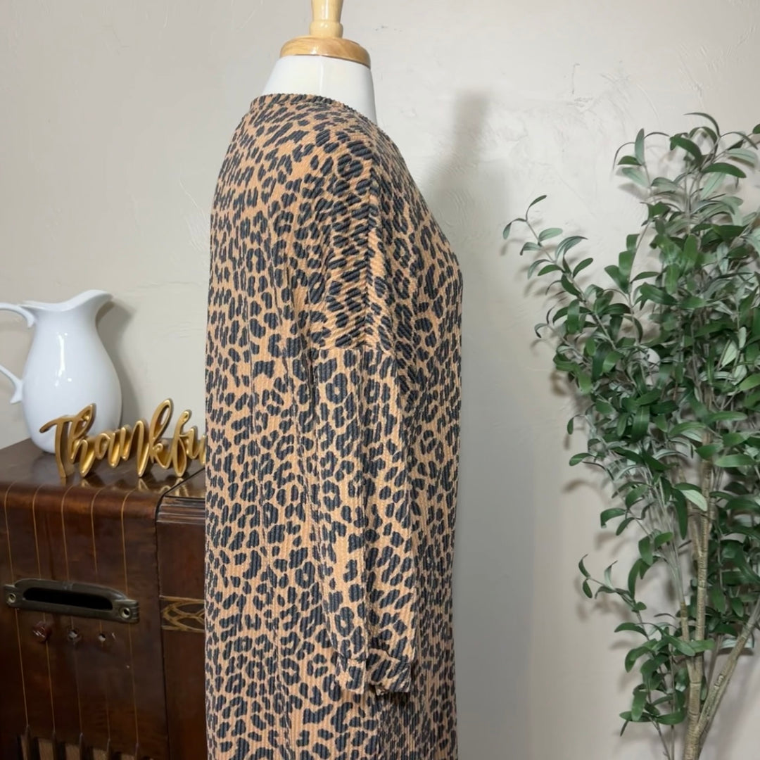Hazel Ribbed Leopard Maxi Dress, crew neck and shoulder, side profile