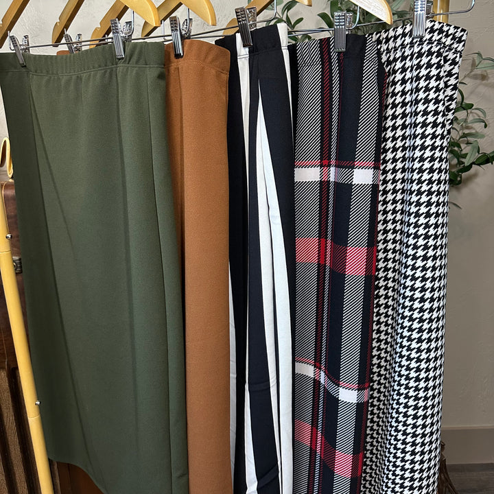 Juliette Pull-On Midi Skirt in five colors and prints, waistband close-up