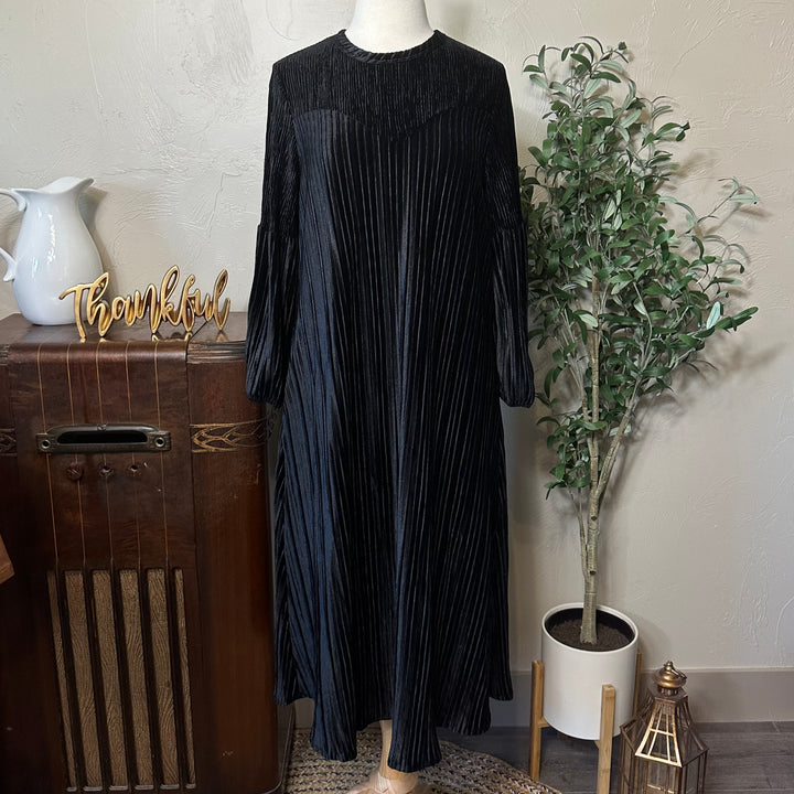 Evelyn Pleated Velvet Midi Dress in black, round neck and long sleeves, front view