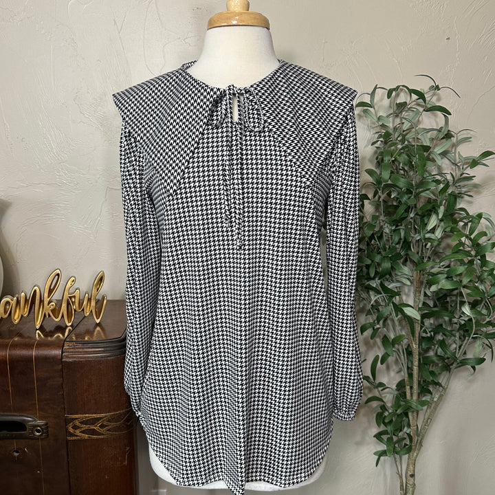 Hollis Houndstooth Sailor Collar Top in black and white, full front view