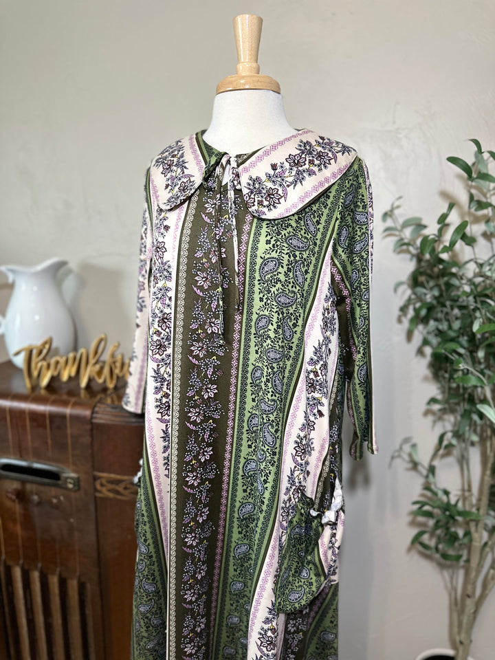 Willa Peter Pan Collar Floral Stripe Dress in green floral, rounded Peter Pan collar, front close-up