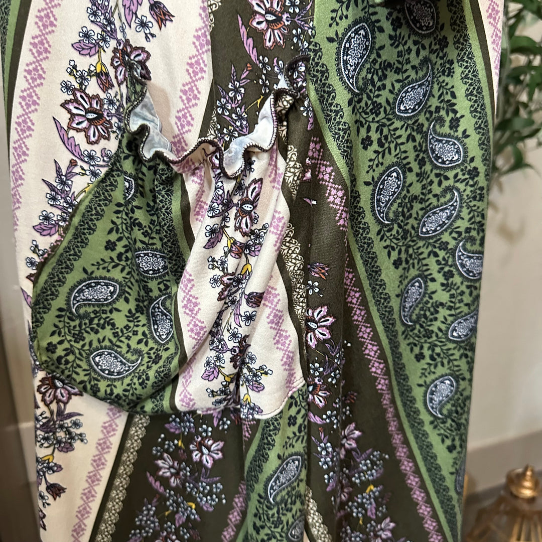 Willa Peter Pan Collar Floral Stripe Dress in green floral, gathered pocket with light ruffle trim, close-up