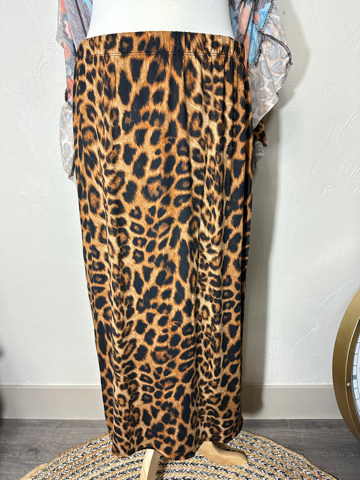 Liza Lou's Long Animal Print Cheetah Midi Lined Skirt