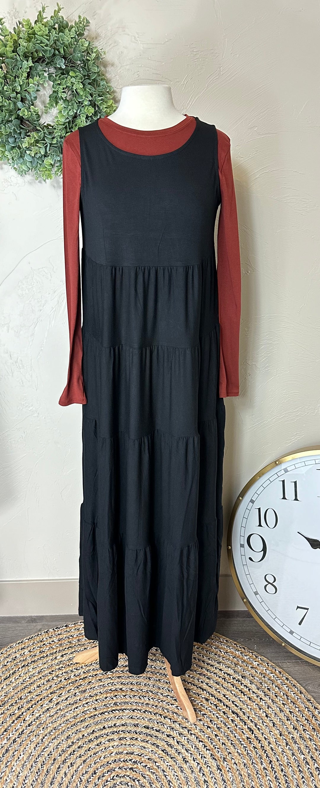 Black Tiered Sleeveless Jumper Maxi Dress