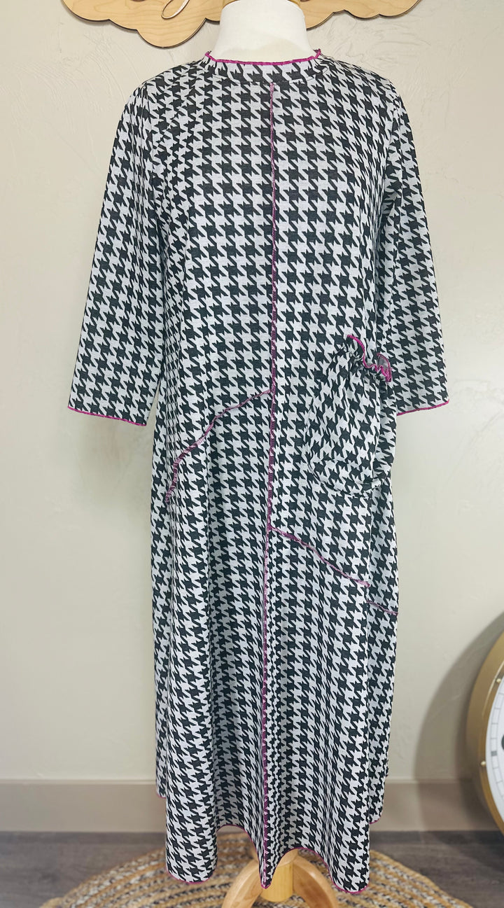 Selena Houndstooth Long Modest Dress with Magenta Pink Stitching