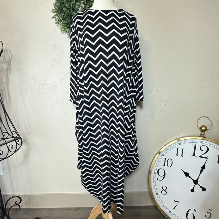 Poliana Black White Zig Zag Print Pattern Bubble Dress Long Maxi Dress