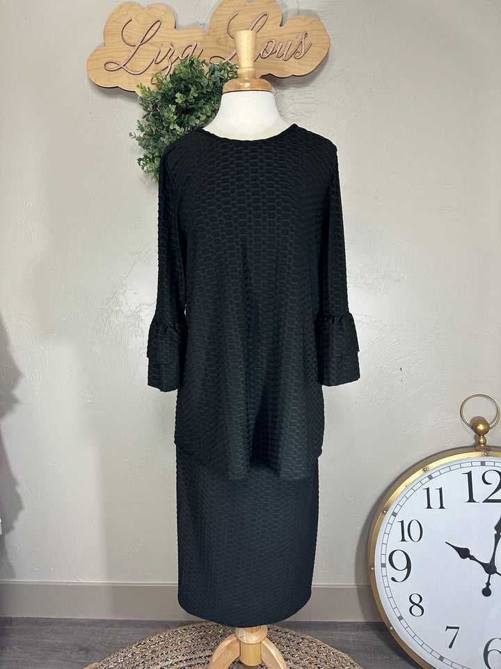 Liza's Celeste Black  Modest Honey Comb Top with Ruffled Sleeves