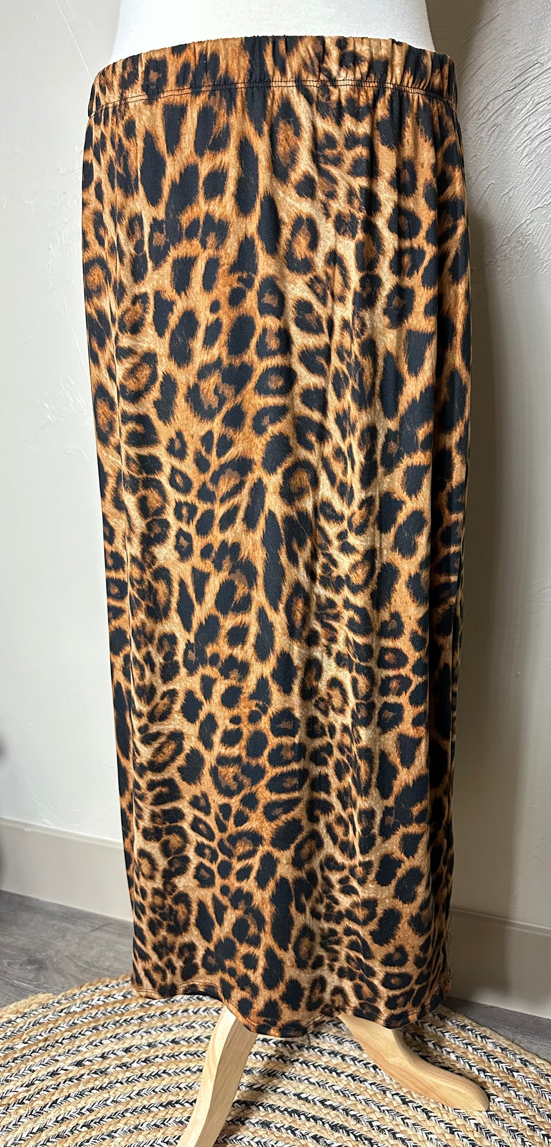 Liza Lou's Long Animal Print Cheetah Midi Lined Skirt