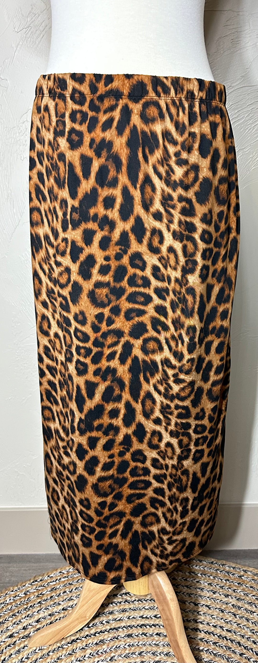 Liza Lou's Long Animal Print Cheetah Midi Lined Skirt