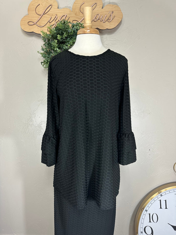 Liza's Celeste Black  Modest Honey Comb Top with Ruffled Sleeves