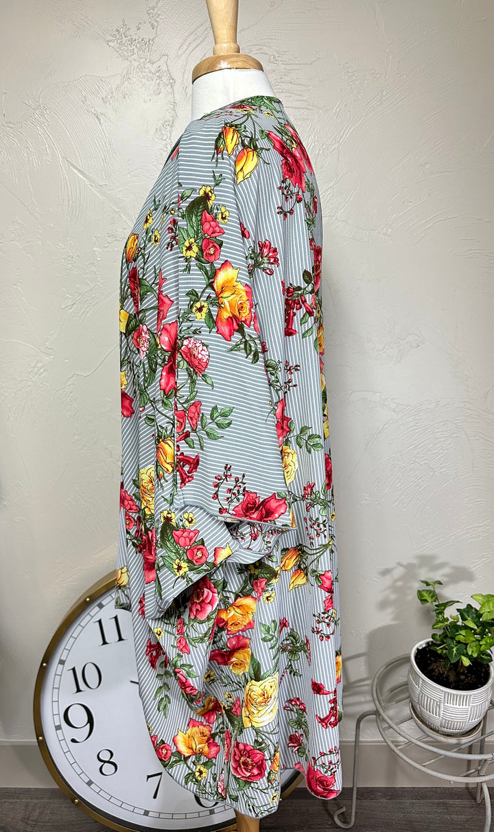 Floral & Striped Print Plus Size Kimono Open Cardigan